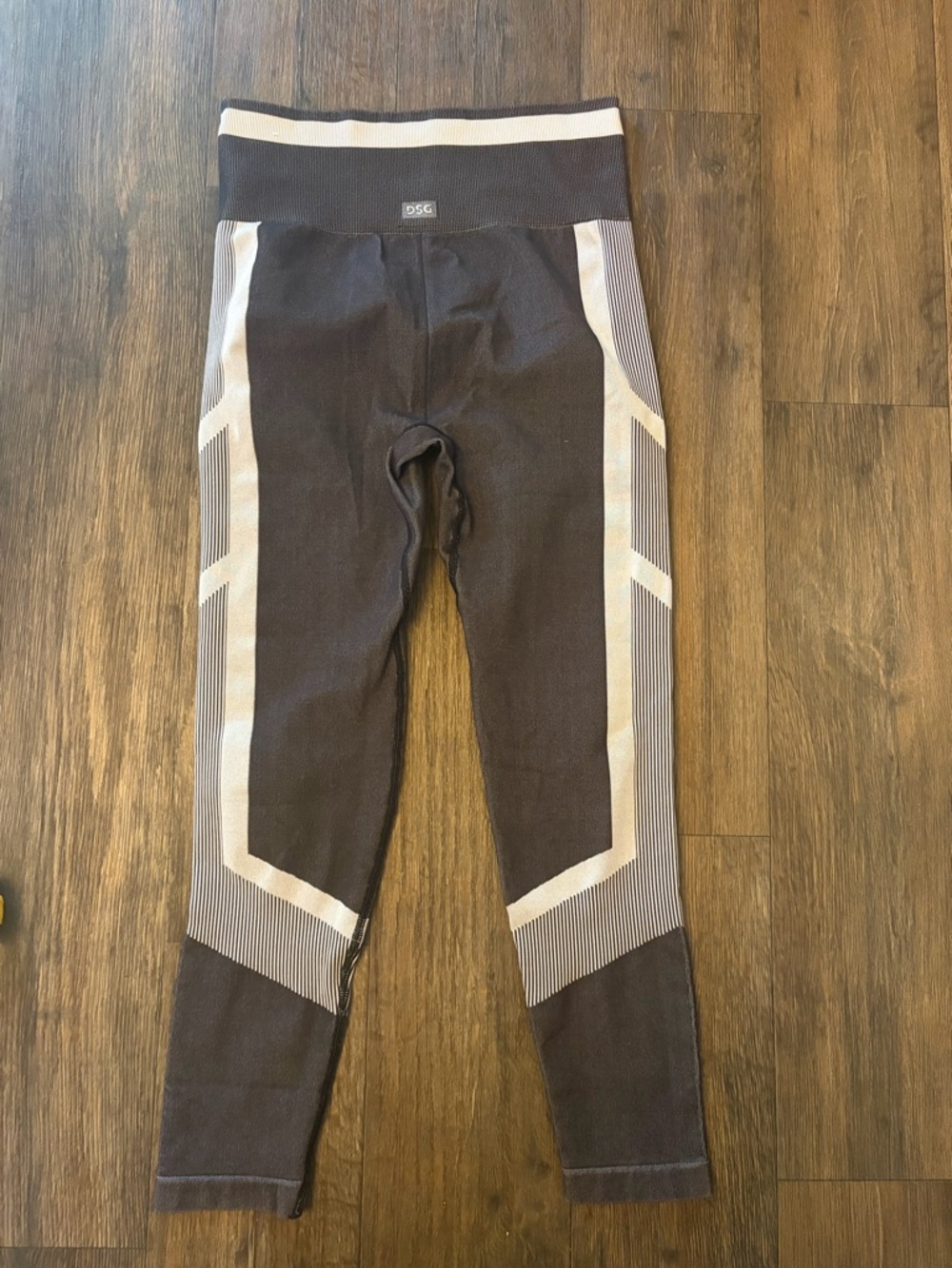 DSG Women’s Activewear Seamless Iridescent Workout Legging Size Small - Picture 7 of 8